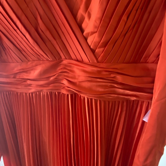 🆕Ieena Mac Duggal NWOT Long Sleeve Pleated Chiffon A-Line Gown in Sunset(MD-25) - Picture 9 of 12